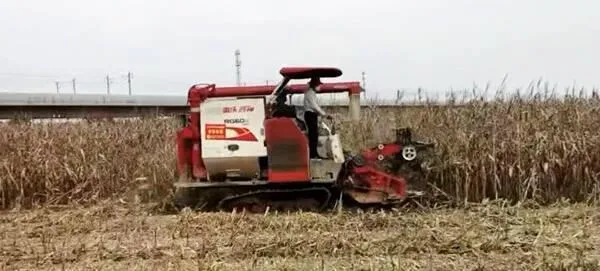 多雨之秋農(nóng)機(jī)人各顯神通  盡最大可能確保“三秋”農(nóng)機(jī)化生產(chǎn)